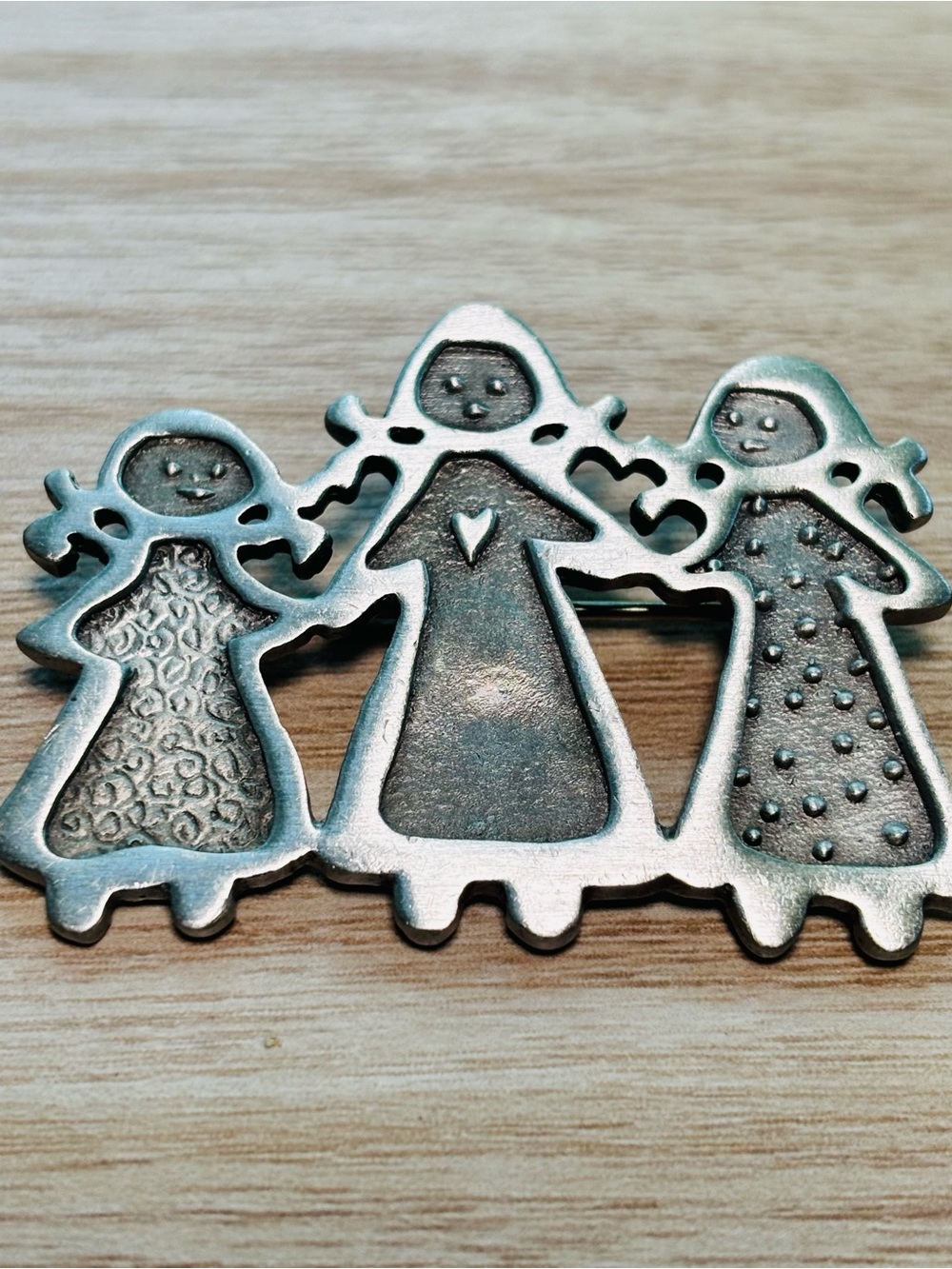 Vintage Three Sisters BROOCH Pewter Signed Cynthia Webb 2 1/4"